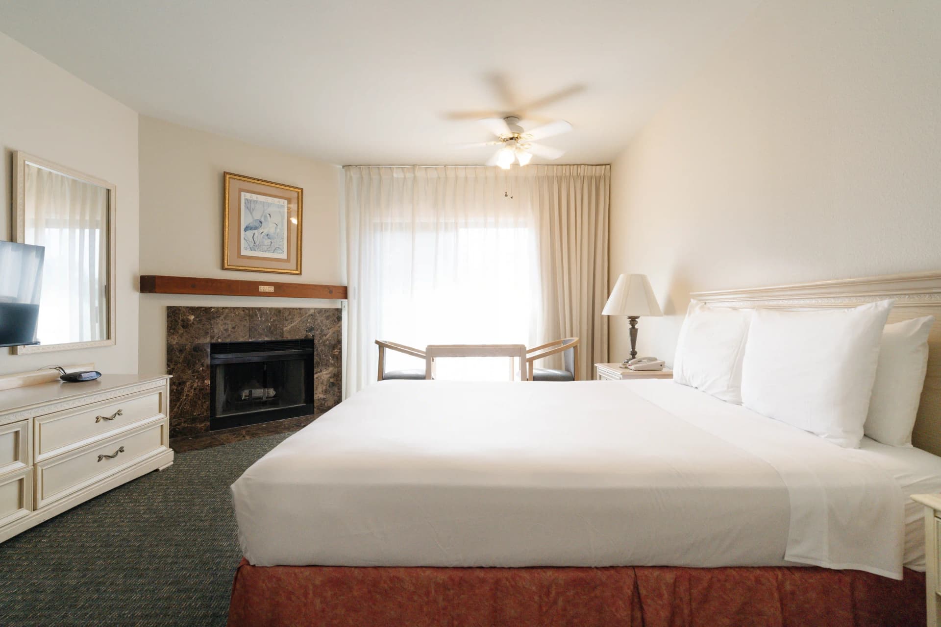 Queen room with fireplace